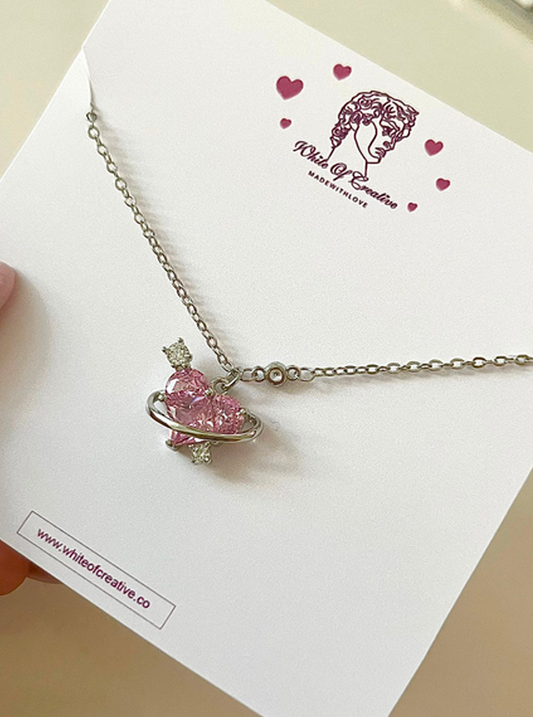 Saturn Pearl Heart Swarovski Kolye