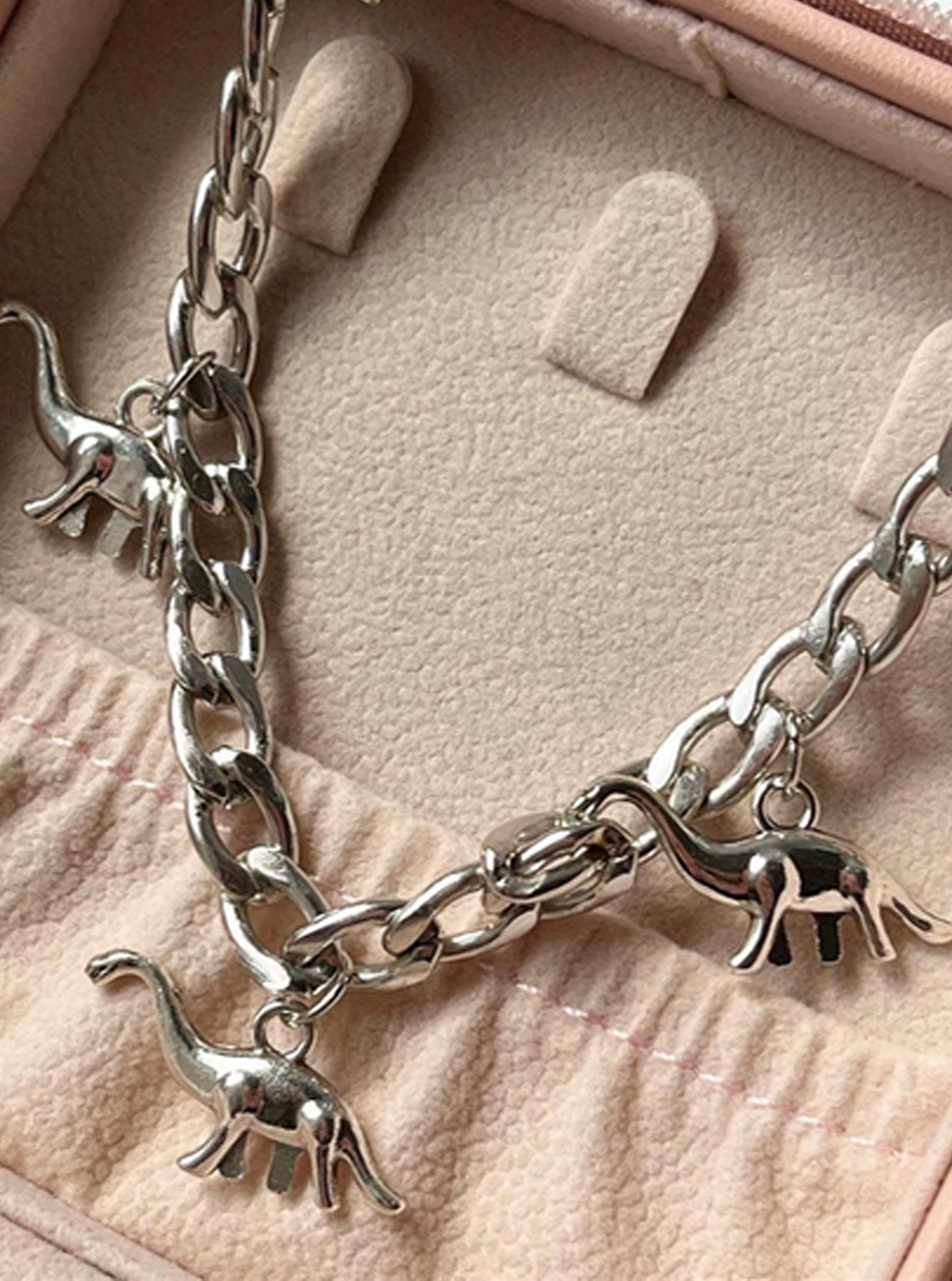 Dino Chain